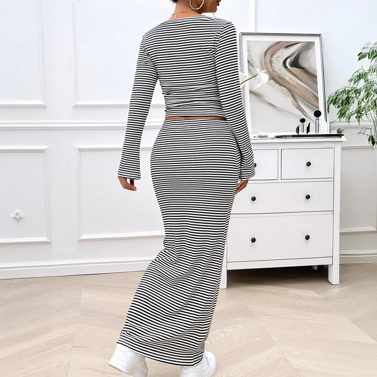 万能な長袖Tシャツとヒップラップドレスのセット レディース服 - Summer Clothing Wraps のレビューと価格